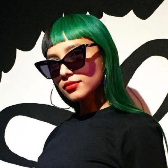 50’s Retro Throwback Cat Eye Sunglasses ? FlyGirls Fly Kitten Sunnies ?❤️